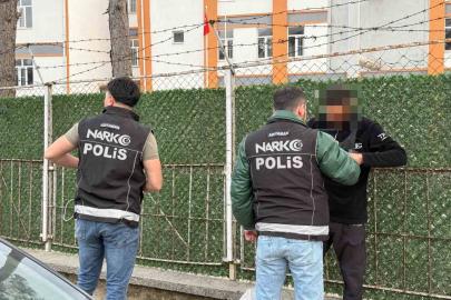 Okul önlerinde sıkı denetim