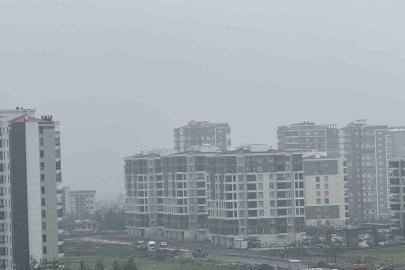 Olumsuz hava şartları uçak seferlerini iptal ettirdi