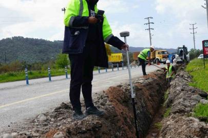 Ömrünü tamamlamış içme su hatları yenileniyor