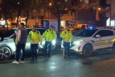 Önce yayaya ardından park halindeki araca çarpıp kaçtı