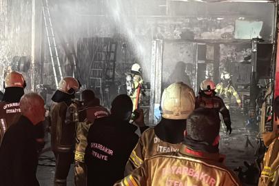 Oto tamir dükkanında yangın