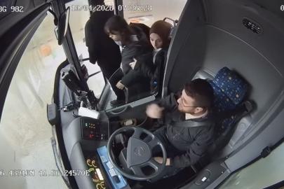 Otobüste fenalaşan genç kız hastaneye yetiştirildi