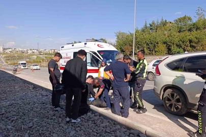 Otomobil ile motosiklet çarpıştı: 1 yaralı