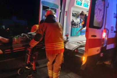 Otomobil şarampole yuvarlandı: 4 yaralı