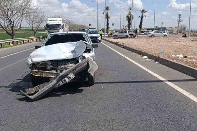 Şanlıurfa’da iki otomobil çarpıştı: 4 yaralı