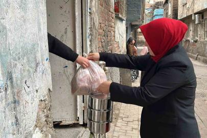 Sıcak yemek desteği ihtiyaç sahiplerine umut oluyor