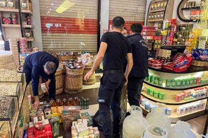 Tarihi geçmiş ürünlere el konuldu