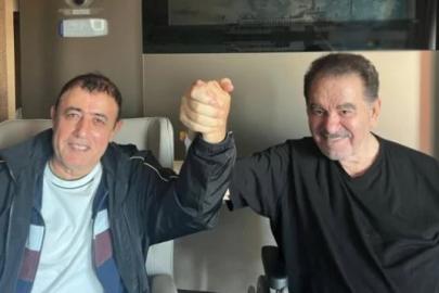 Tuncer, Tatlıses'i hastanede yalnız bırakmadı