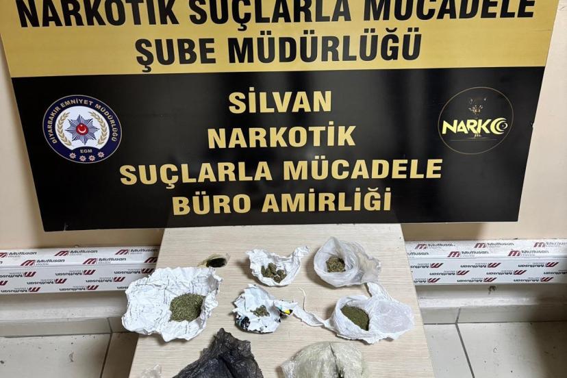 Uyuşturucu tacirlerine darbe