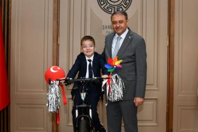 Vali Şıldak, koltuğunu 4. sınıf öğrencisine devretti