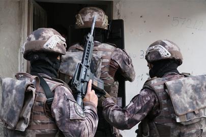 33 ilde FETÖ operasyonu: 69 gözaltı
