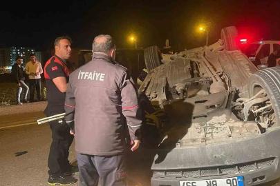 Ambulans ile otomobil çarpıştı: 4 yaralı