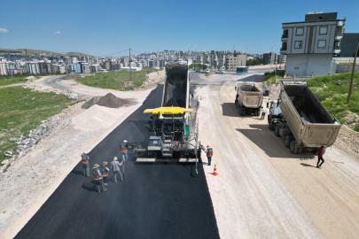 Büyükşehir, Balıkayağı-Azerbaycan Bulvarı yolunu sıcak asfaltla buluşturuyor