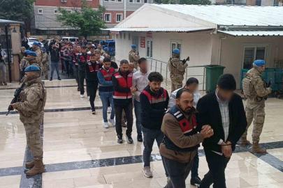 Dev operasyonda şüpheliler Urfa Adliyesi'ne çıkarıldı