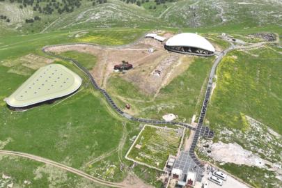 Göbeklitepe, baharla birlikte yemyeşil oldu