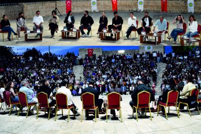 'Halef' oyuncularına zor sorular