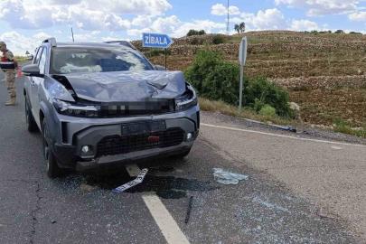 İki otomobil çarpıştı: 4 yaralı
