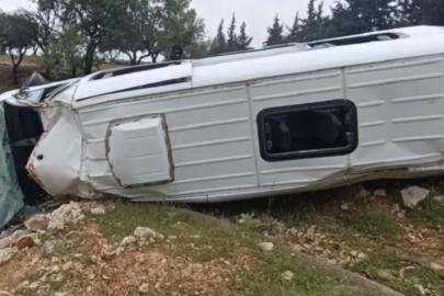 Kontrolden çıkan işçi servisi şarampole uçtu: 16 yaralı
