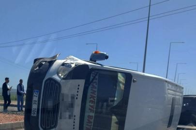 Minibüs ile otomobil çarpıştı: 5 yaralı