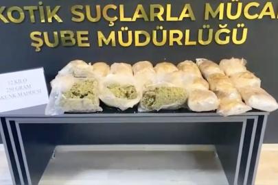 Minibüsün bagajındaki bavuldan uyuşturucu çıktı