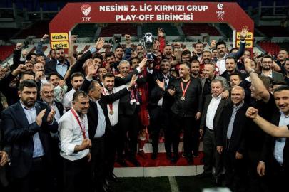 Şanlı taraftara gıptayla bakmak düştü