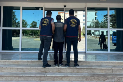 Şanlıurfa'da bir dolandırıcı kıskıvrak yakalandı
