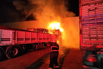 Şanlıurfa’da TIR garajında büyük yangın