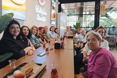 Sevenler Derneğinden 'Anneler Günü' jesti