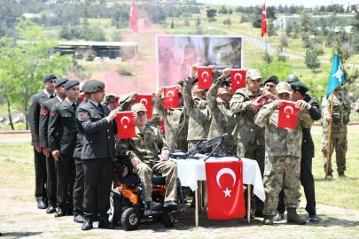 Urfa’da ‘Özel Gençler’ için temsili askerlik düzenlendi